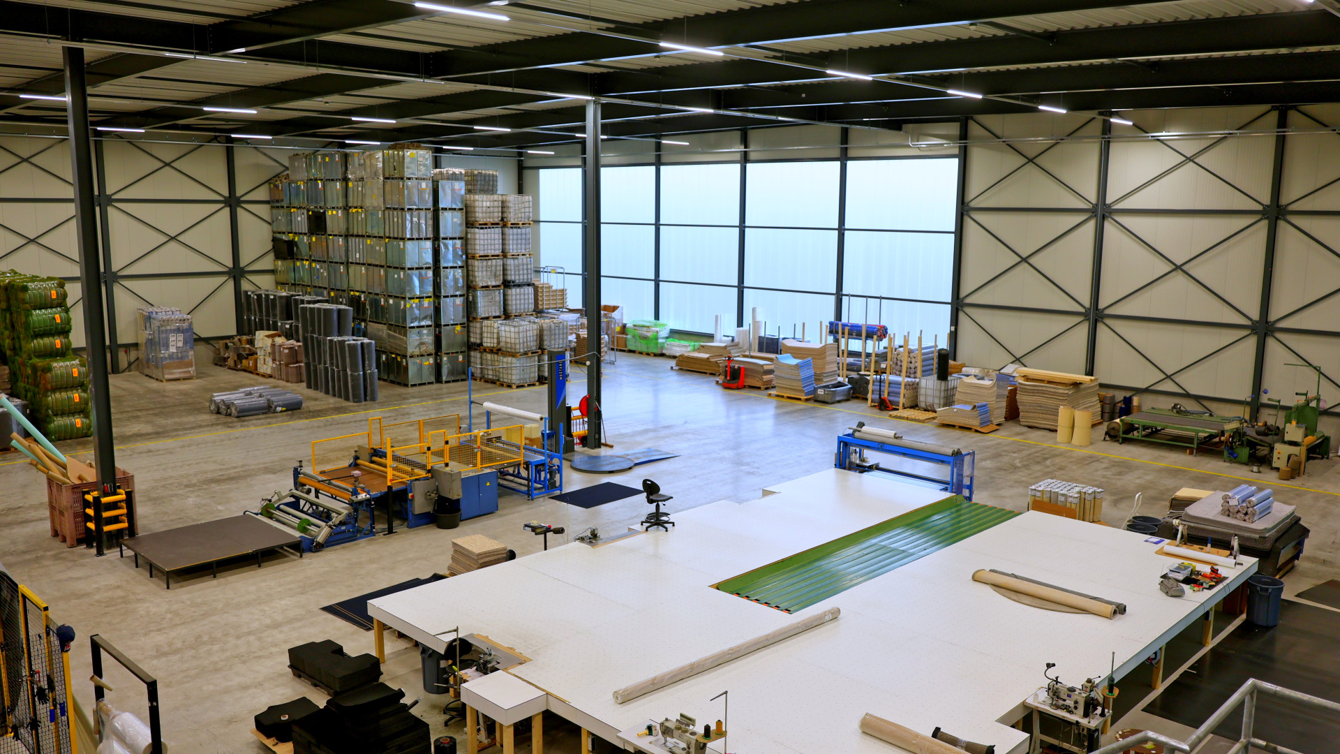 Uitbreiding bedrijfspand Vanda Carpets Genemuiden